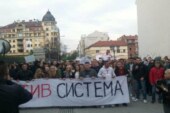 Najmasovniji protesti do sada: Ispred Vlade Srbije danas studenti, mladi, vojnici, policajci…