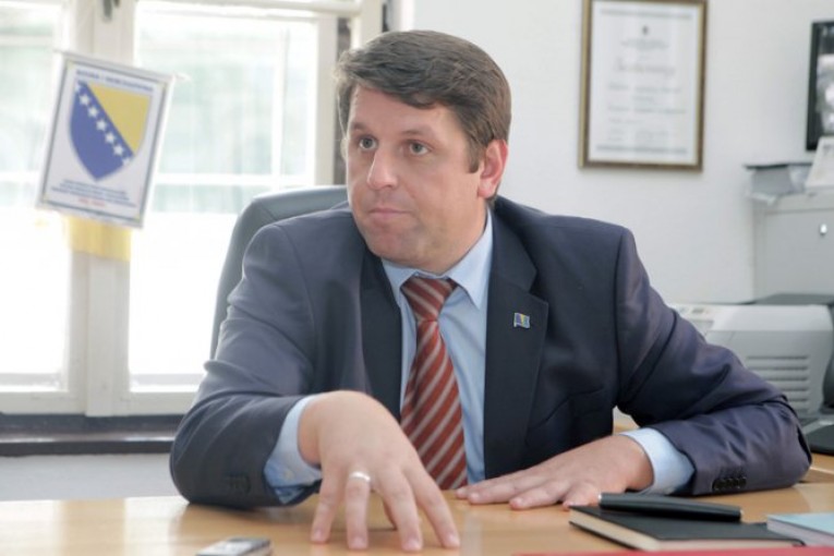 Duraković sada nema ništa protiv Vučićevog dolaska