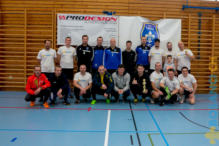 Ekipa Bosanci.ch na prvom seniorskom turniru osvojila drugo mjesto dok je seniorska ekipa FC ljiljan osvojila turnir.