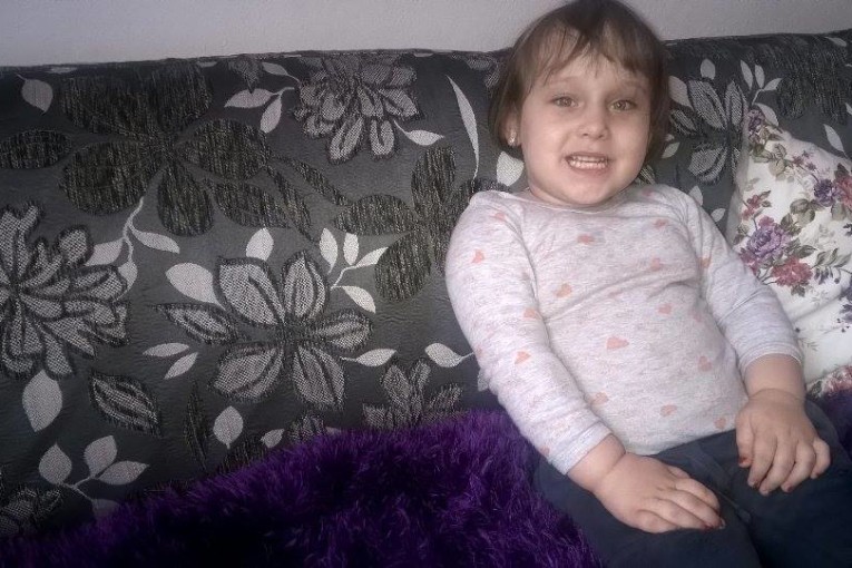 Nejli Čizmić potrebno samo malo da bi mogla stati na svoje noge. Budimo humani u mubarek danima. Još je samo 1700 Fr potrebno.