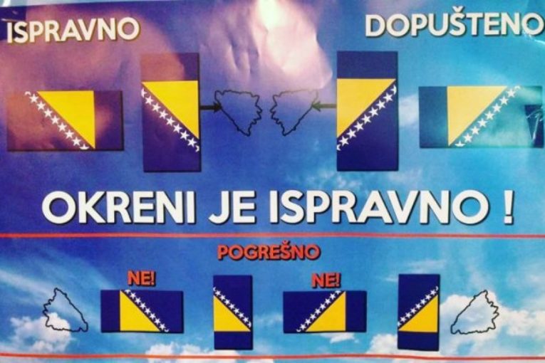 SDA načelnicima puna usta patriotizma, a državnu zastavu drže naopako