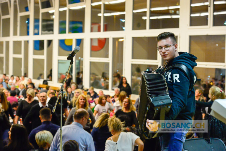 Portal Bosanci.ch na zavidan način obilježio svoj 15ti rodjendan u prepunoj dvorani u Birru (AG)